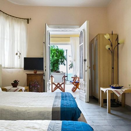 Irene Seafront Apartment نيوي إيبيفاتاي المظهر الخارجي الصورة