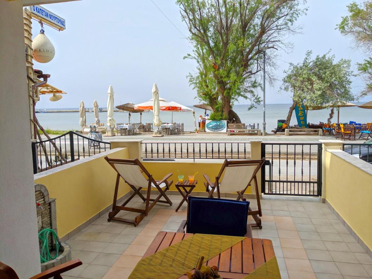 Irene Seafront Apartment نيوي إيبيفاتاي المظهر الخارجي الصورة
